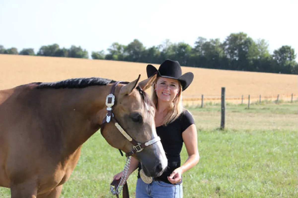 Porträt von Carolin Lenz, Westernreittrainer im SaddleWorld-Trainerprogramm